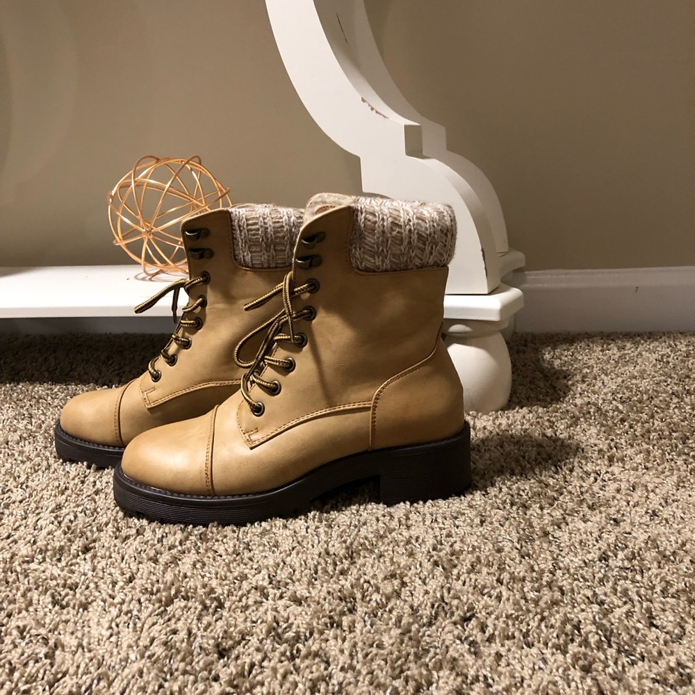 Light brown lace up boots